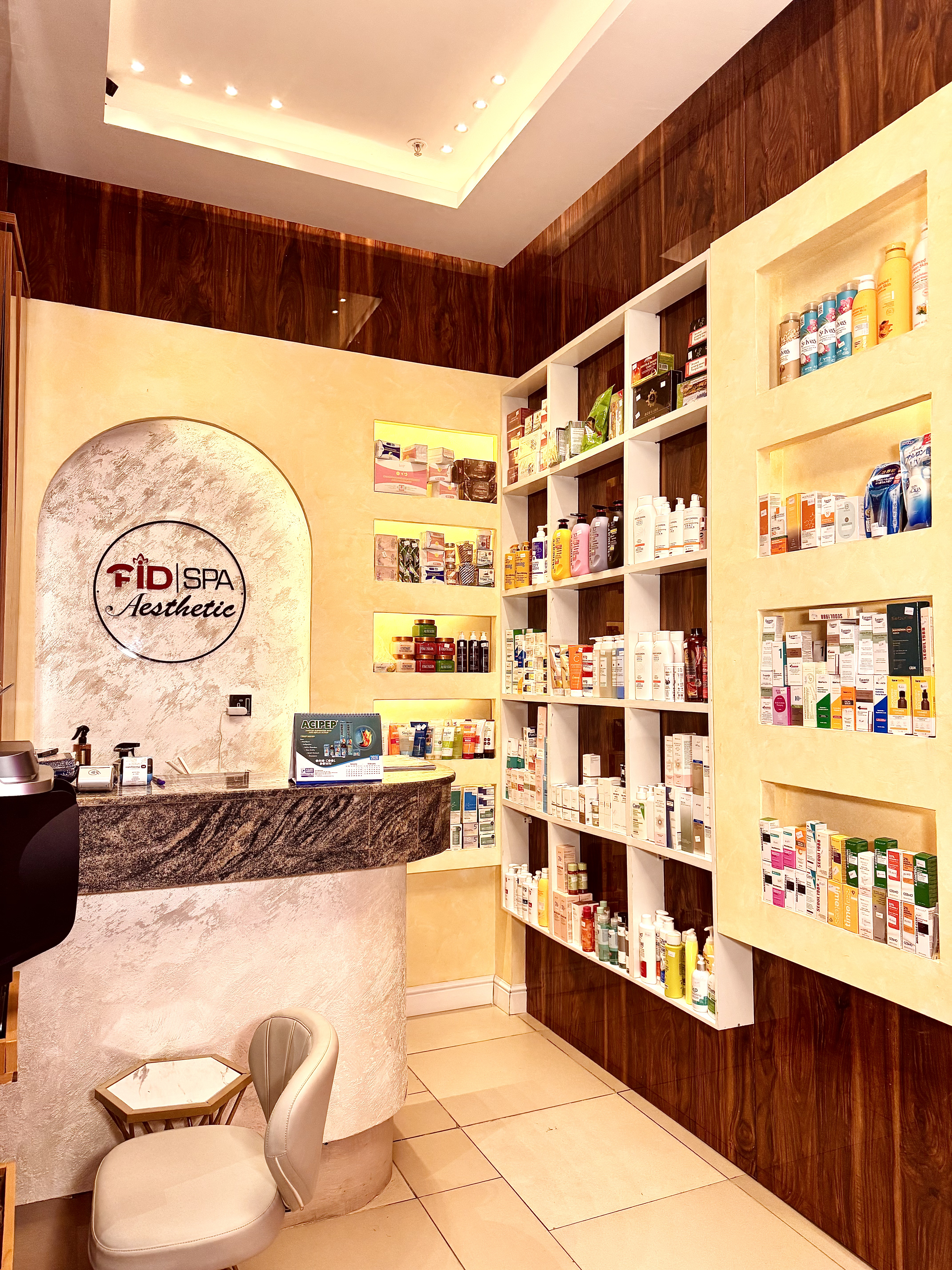 FID SPA interior
